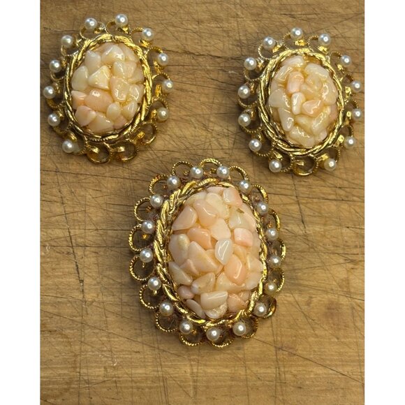 Vintage Faux pearl & Coral Clip-On Earrings & Brooch Set - Picture 2 of 8